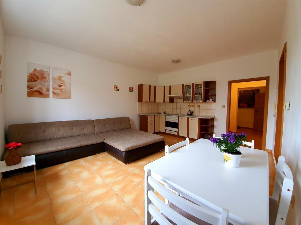 Apartman U Slunecnice Husinec  Ngoại thất bức ảnh